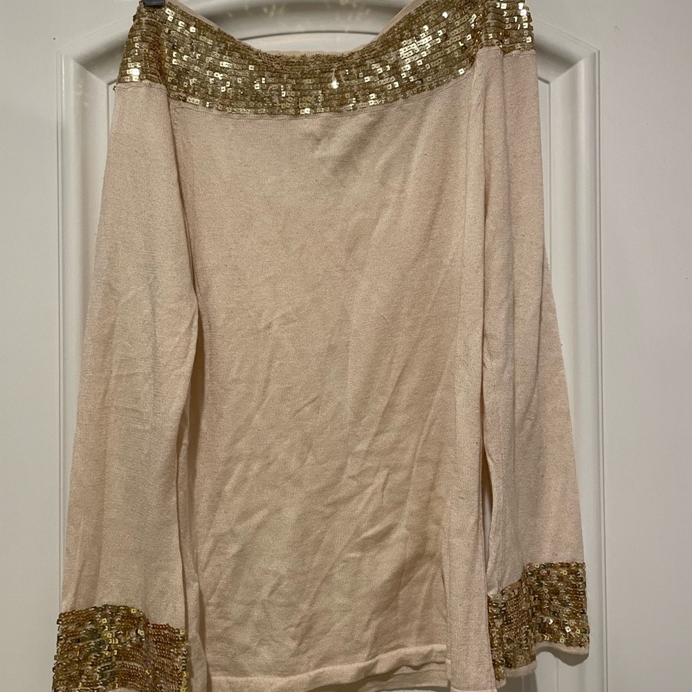 Alice + Olivia off the shoulder sparkly top!